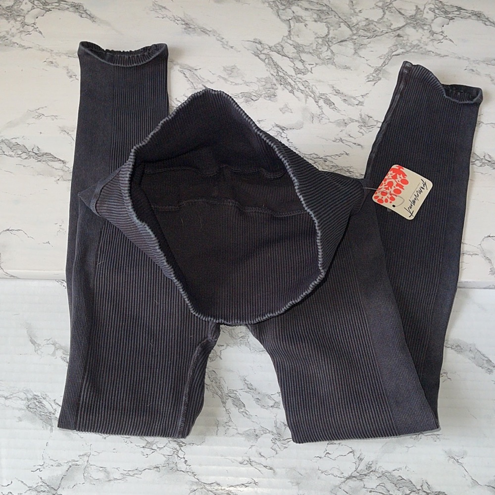 FP MOVEMENT BY FREE PEOPLE ULTRA HIGH RISE 7/8 LEGGING 4 WAY RIB STRETCH SZ M/L - Picture 16 of 16